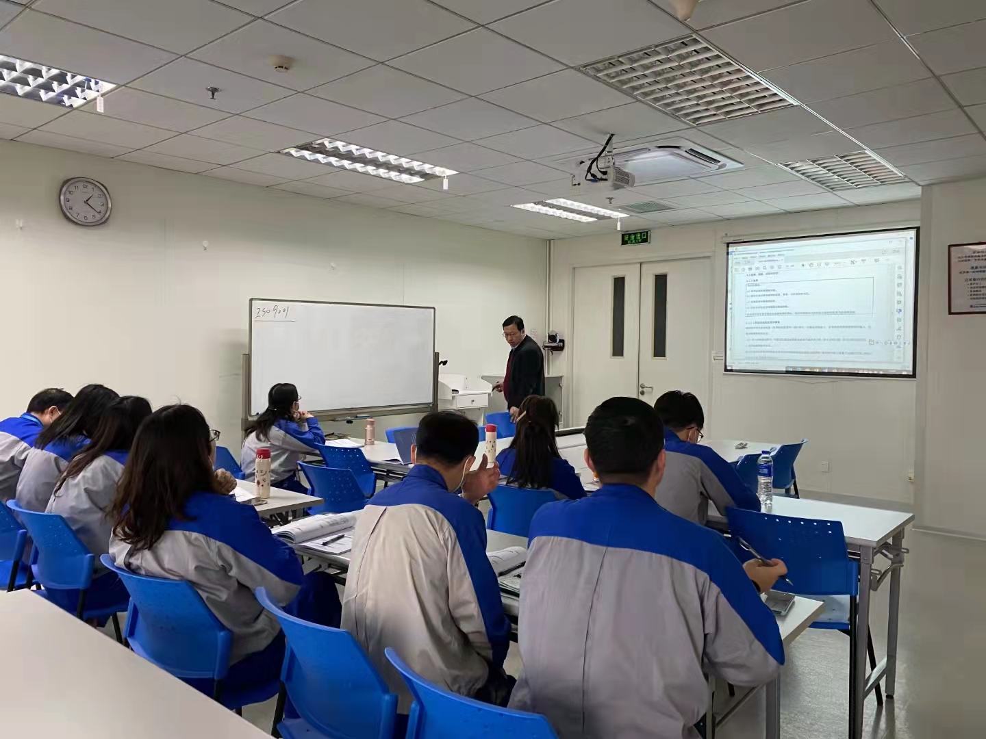 电气硝子-2.jpg